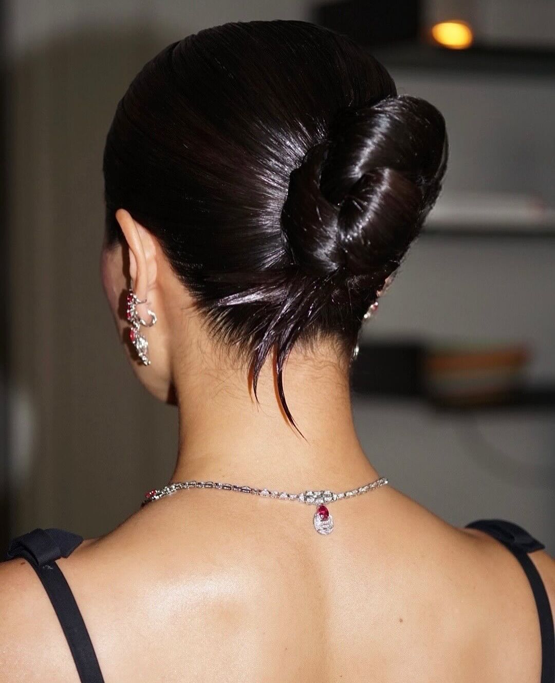 Забута зачіска повернеться у 2026 році: робиться дуже швидко