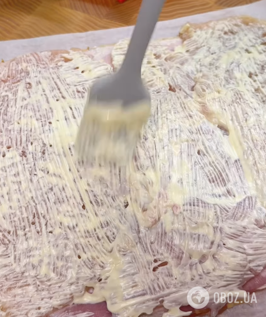 Соковитий і смачний рулет із філе з грибною начинкою: найпростіший рецепт страви для всієї родини