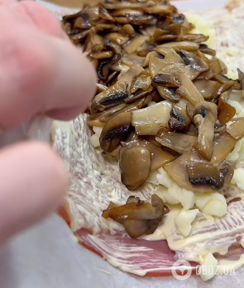 Соковитий і смачний рулет із філе з грибною начинкою: найпростіший рецепт страви для всієї родини