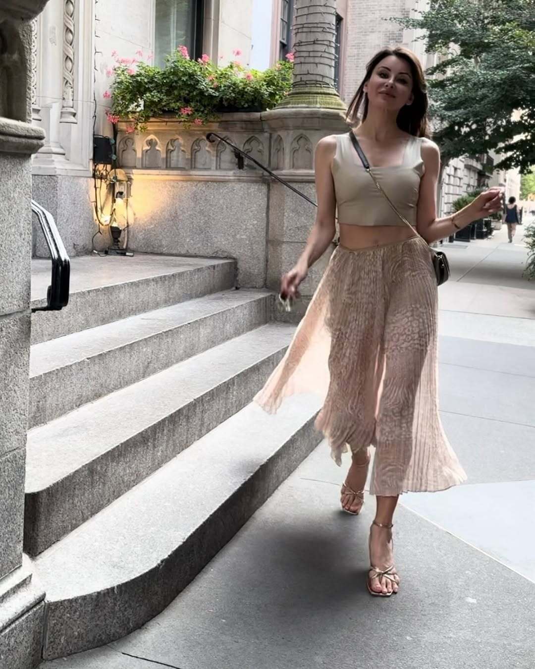 "Происходящее в сфере миграции шокирует". Украинка в Голливуде Оксана Лада – о страхах беженцев, потере на фронте брата и богатых фанатах Трампа