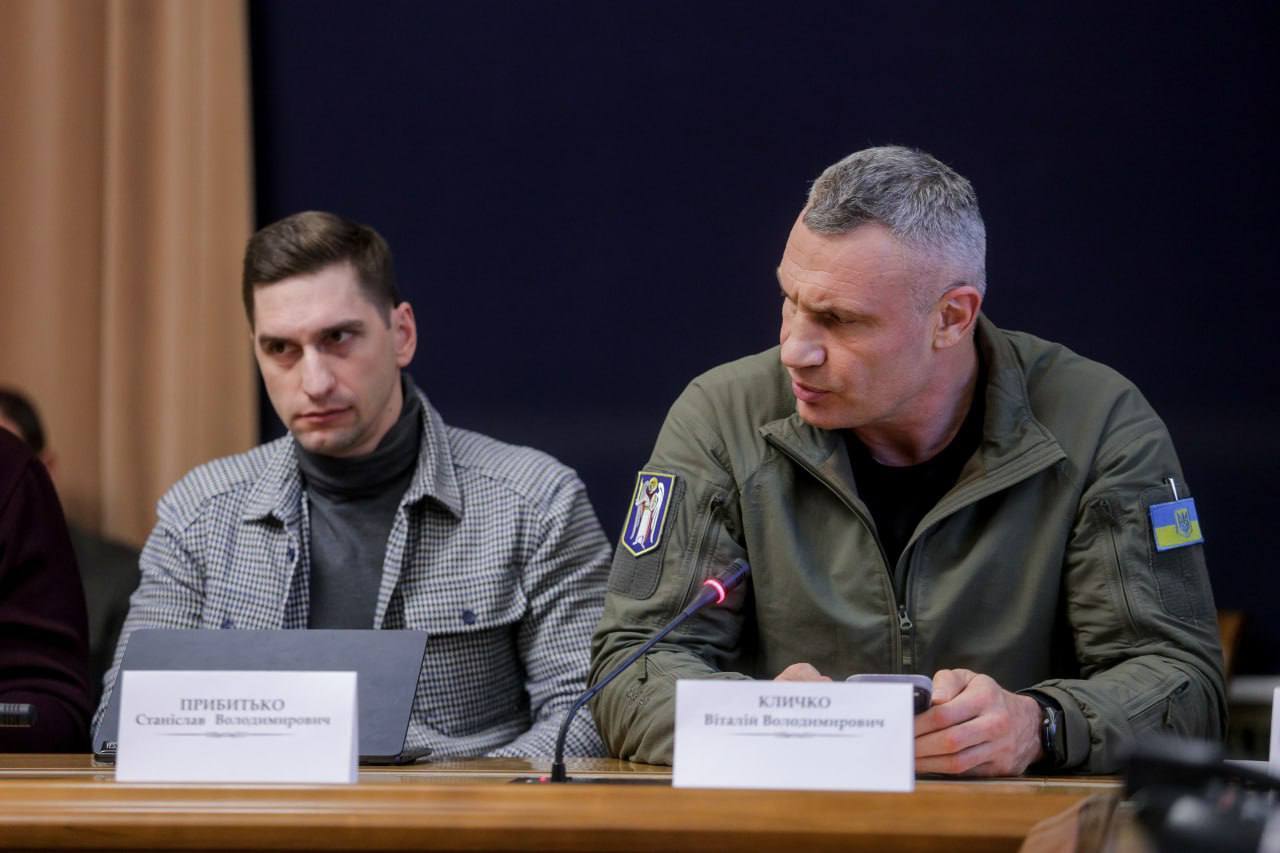 "У більшості зон світло є 3-4 години": Шмигаль розповів про поточну ситуацію з електропостачанням в Україні