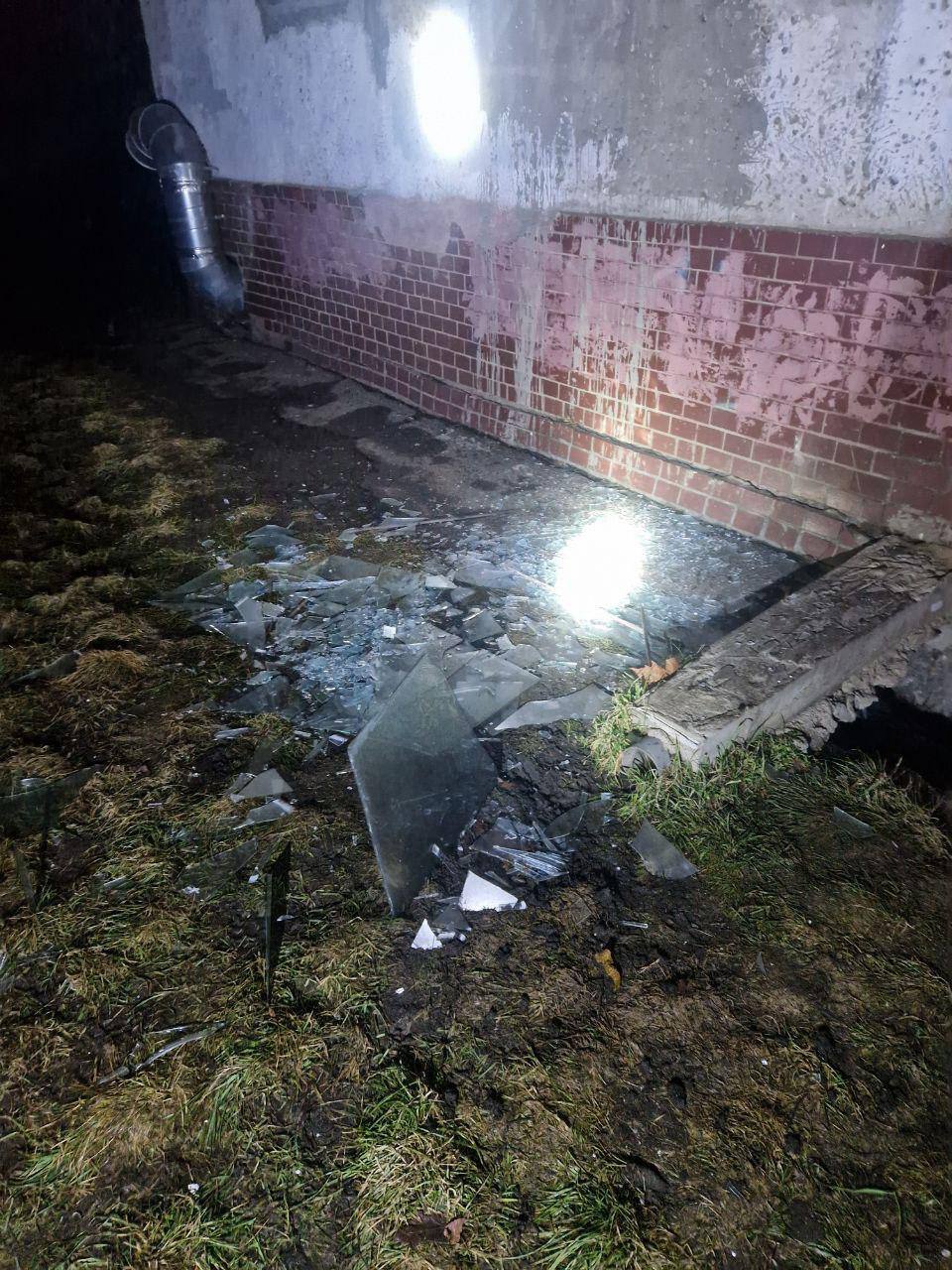 Під ударом були порт, автосалон і будинки: на Одещині внаслідок атаки РФ одна людина загинула, ще шестеро поранені. Фото і відео