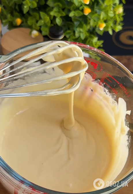 Идеальные тонкие блины с горячим молоком: рецепт на Масленицу 2026