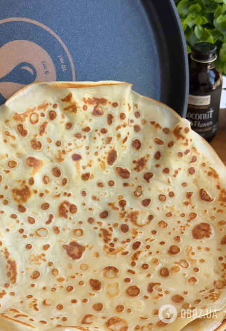 Идеальные тонкие блины с горячим молоком: рецепт на Масленицу 2026