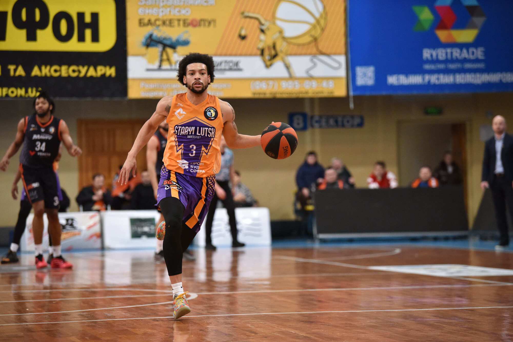 Важная победа "Киев-Баскета", домашнее поражение "Черкаських Мавп", успех "Запорожья". Результаты Суперлиги GGBET 14 февраля