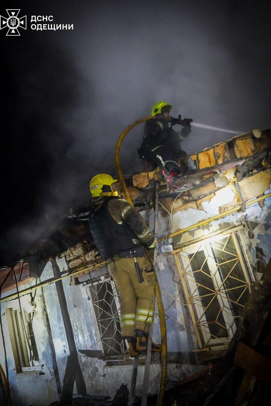 В Одессе оккупанты убили женщину ударом БПЛА по жилому дому. Фото и видео