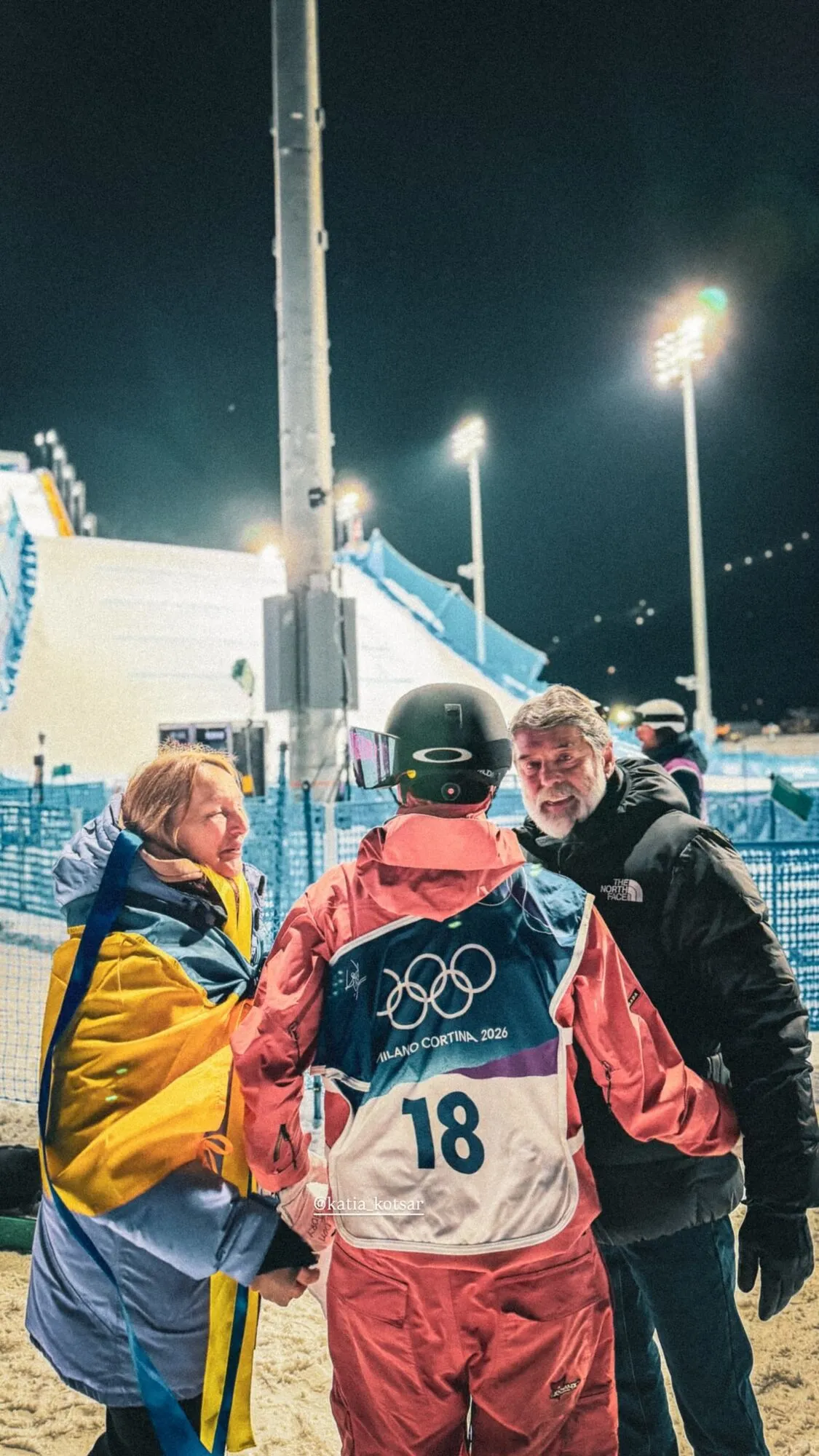 На ОИ-2026 воин ВСУ сделал предложение самой красивой спортсменке сборной Украины. Видео