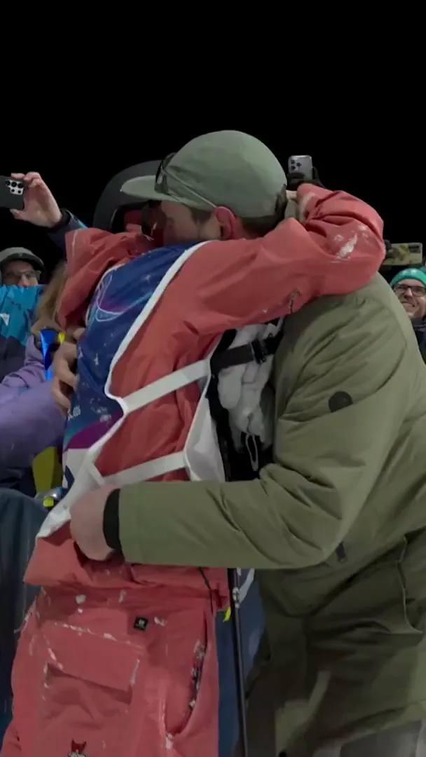 На ОИ-2026 воин ВСУ сделал предложение самой красивой спортсменке сборной Украины. Видео