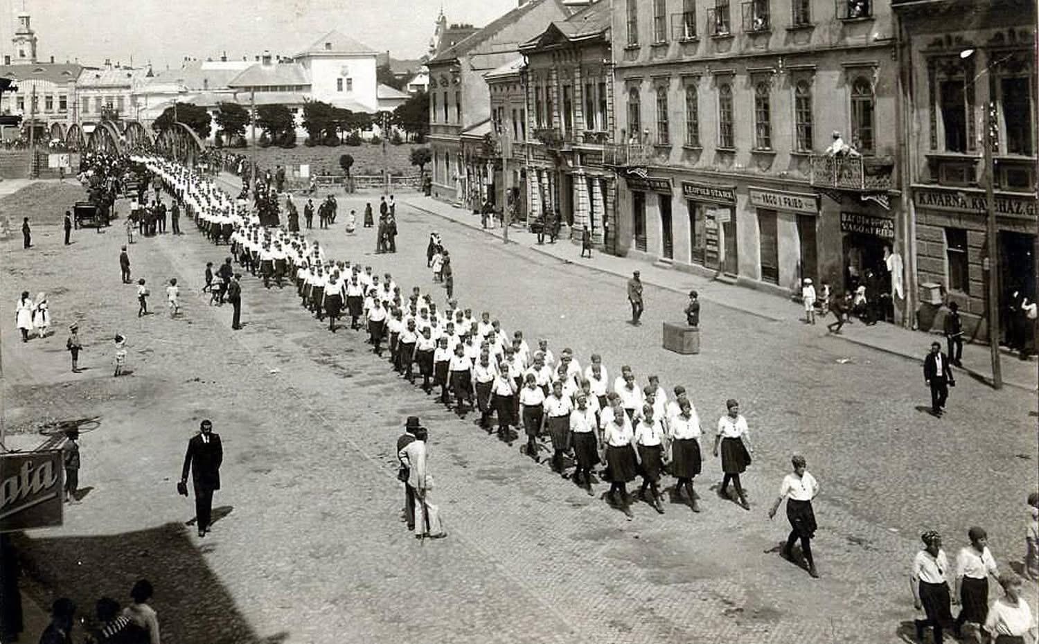 Каким был древний Ужгород: в сети показали фото