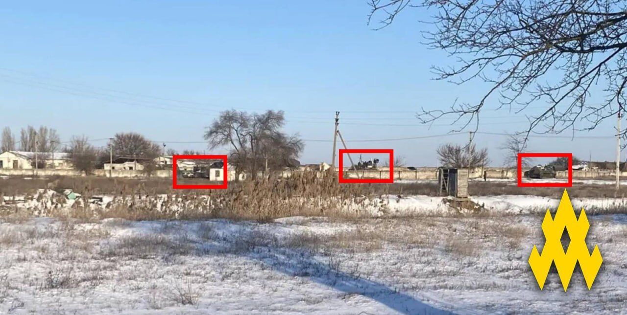 "Атеш" зафіксував активність окупантів на ремонтній базі під Джанкоєм. Фото