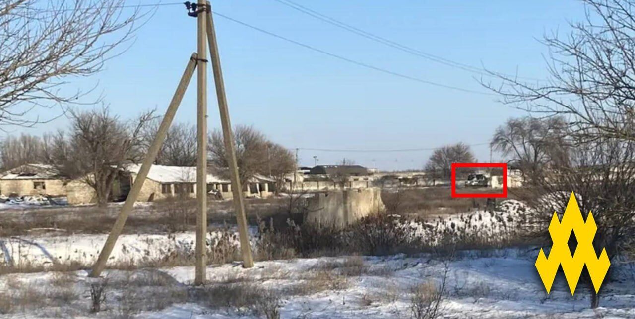 "Атеш" зафіксував активність окупантів на ремонтній базі під Джанкоєм. Фото