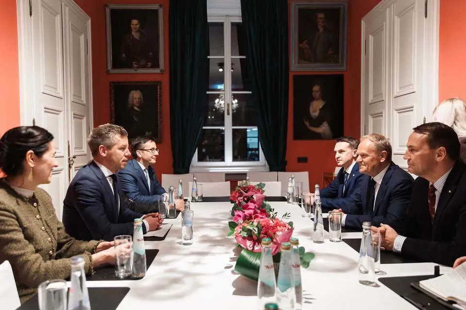 "Усі країни-кандидати мають відповідати критеріям": лідер угорської опозиції сказав, чи підтримає прискорений вступ України до ЄС. Відео