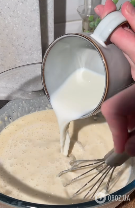 Тонкі солоні млинці, для яких не знадобиться начинка: простий рецепт