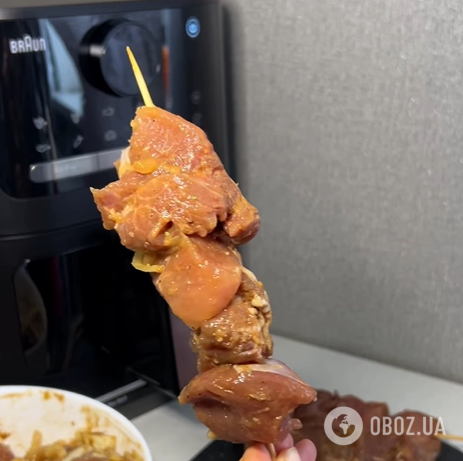 Як приготувати соковитий шашлик без мангала: ідеальний варіант для зимового періоду