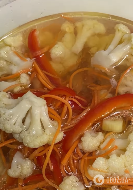 Пикантная цветная капуста с морковью и болгарским перцем: как вкусно замариновать
