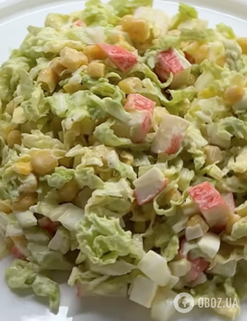 Корисний салат із пекінської капусти та крабових паличок: найпростіший рецепт