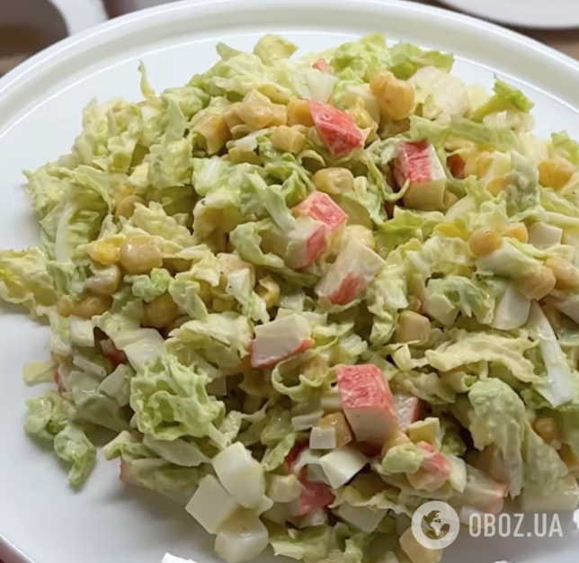 Корисний салат із пекінської капусти та крабових паличок: найпростіший рецепт