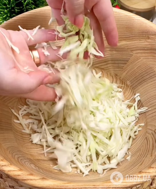 Витаминный салат из капусты и моркови, который можно есть каждый день: делимся рецептом