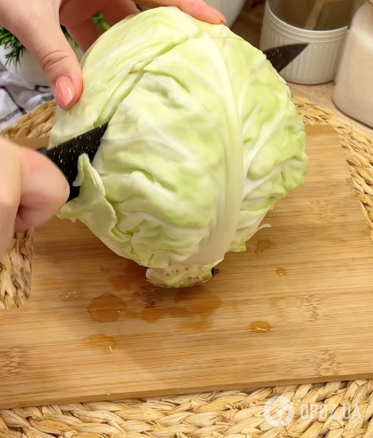 Вітамінний салат із капусти, моркви та перцю: рецепт страви, яку захочеться їсти щодня