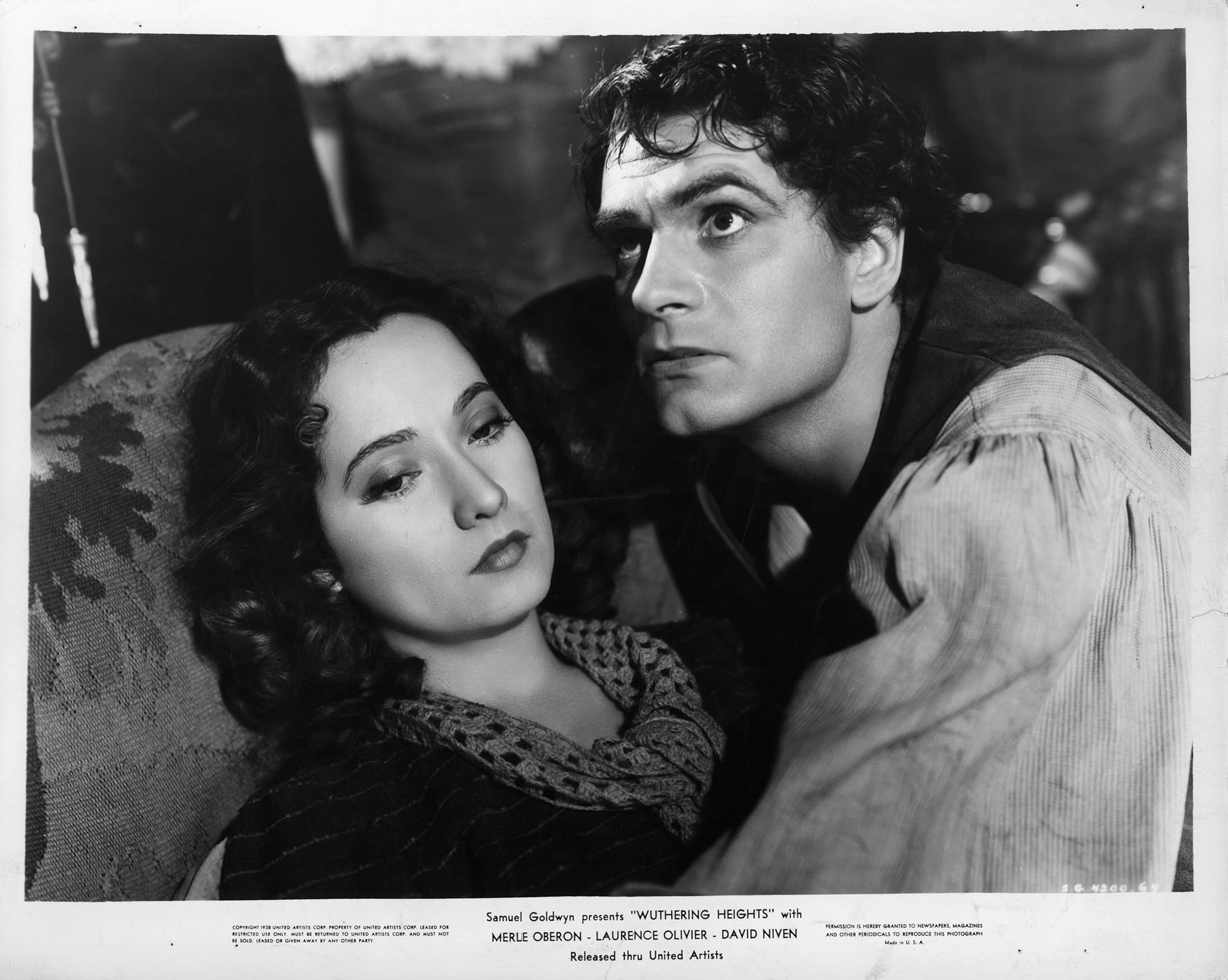 Не первый фильм: сколько есть экранизаций "Грозового перевала"