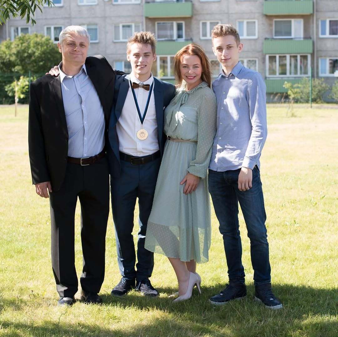 Найсексуальніша бобслеїстка світу, фігурист-сирота з Києва і зірки хокею: українці під іншими прапорами на Олімпіаді-2026