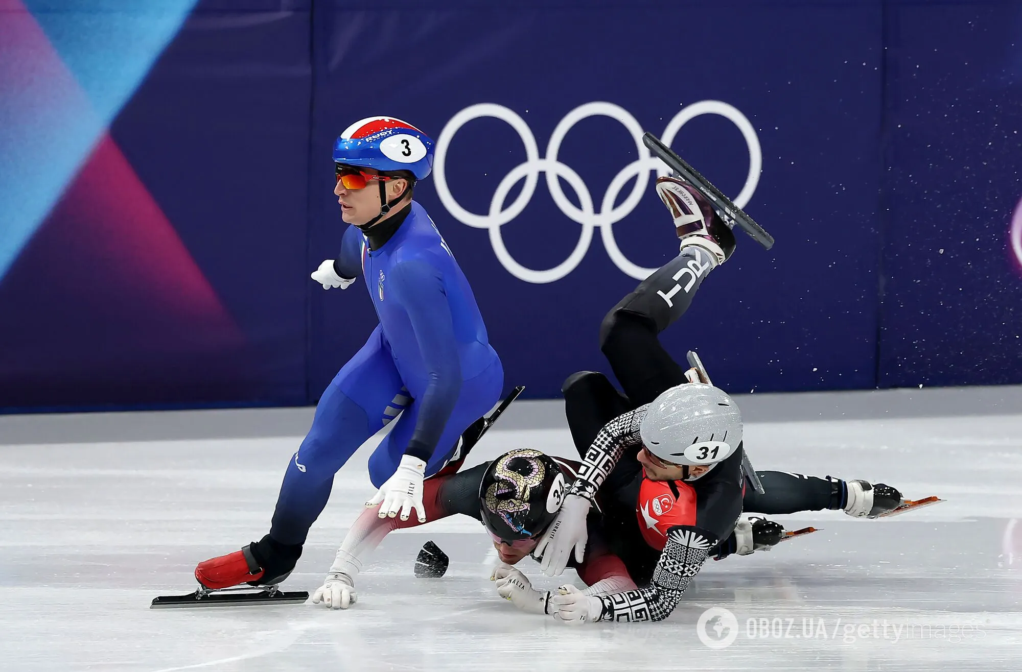 Те, що трапилося з італійським ковзанярем на Олімпіаді-2026, зібрало 1.4 млн переглядів за добу. Відео