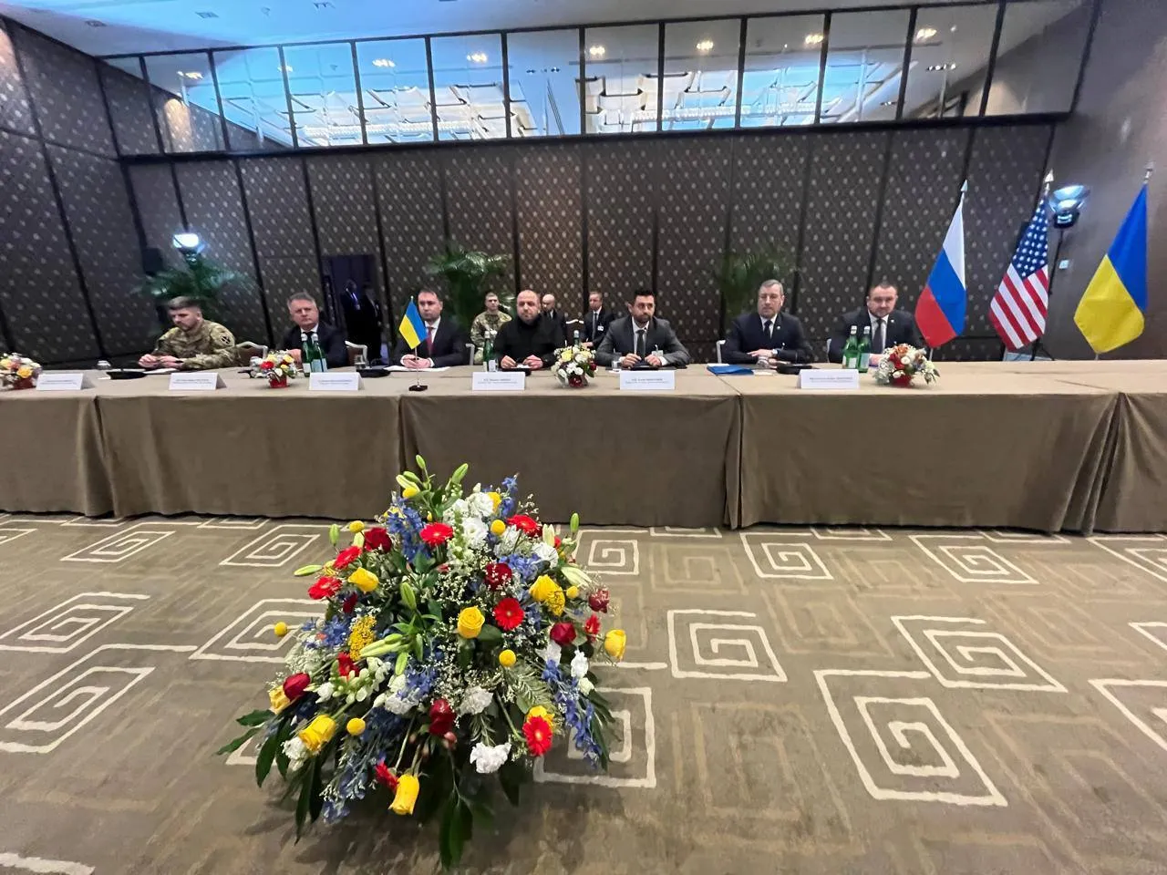 У Женеві стартував новий раунд переговорів у тристоронньому форматі: Умєров назвав головні завдання. Фото