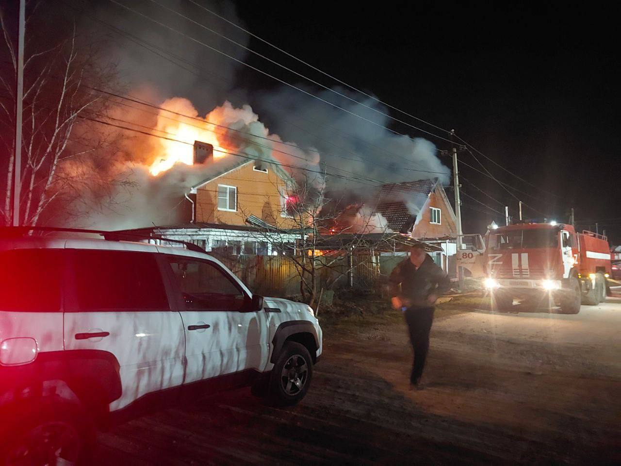 У Росії заявили про атаку на НПЗ у Краснодарскому краї: сталась пожежа. Фото і відео