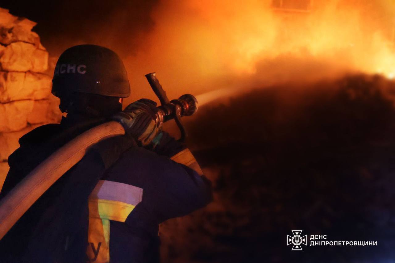 "Партнери мають реагувати на ці удари": Зеленський заявив, що нова атака РФ була націлена на енергетику України