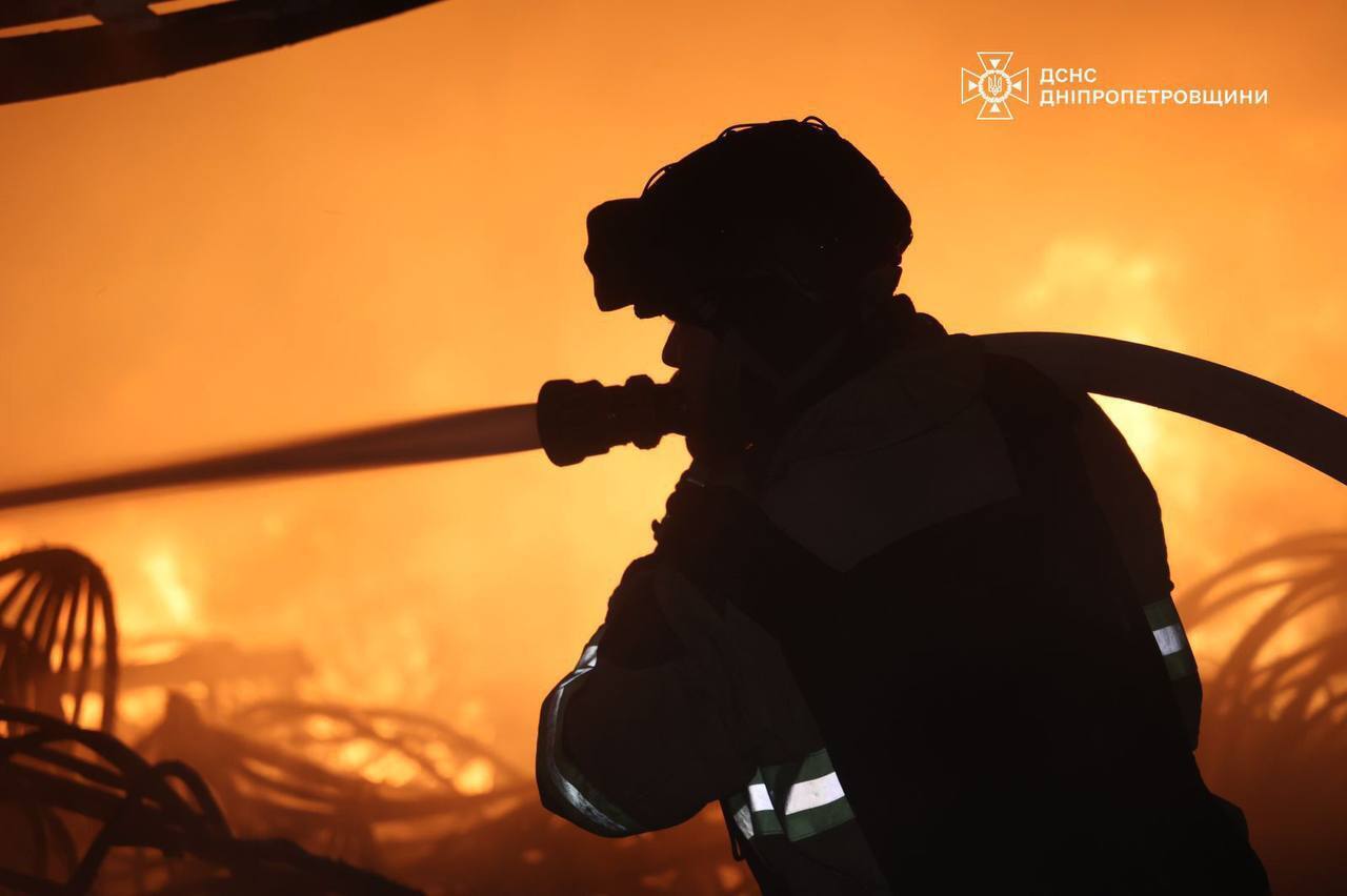 "Партнери мають реагувати на ці удари": Зеленський заявив, що нова атака РФ була націлена на енергетику України