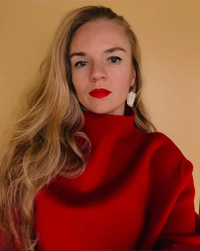 Росіянка зробила український манікюр і влаштувала протест на Олімпіаді-2026. Фотофакт