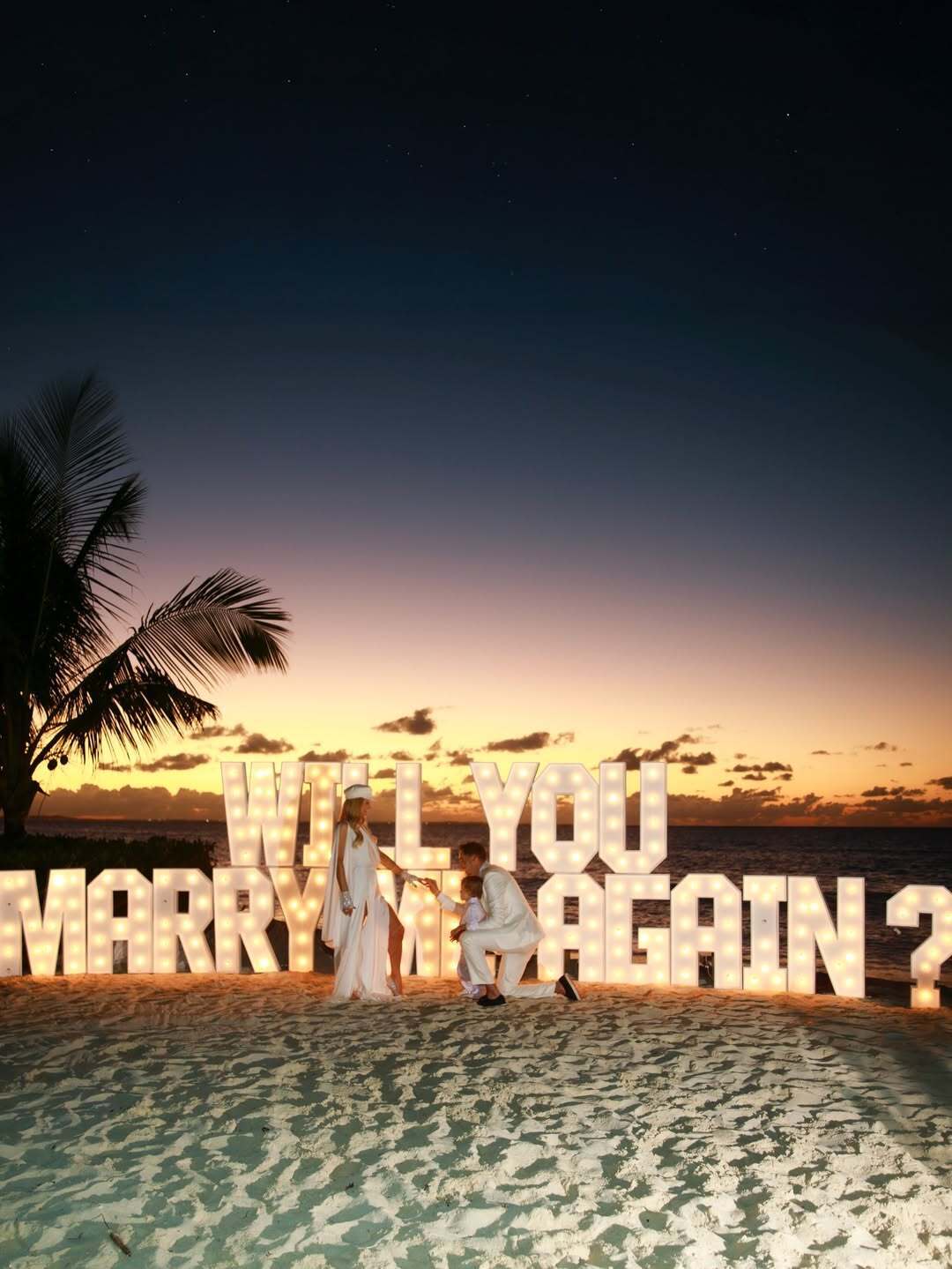 "Цього разу ми не просто чоловік і дружина". 45-річна Періс Гілтон вдруге сказала "так" коханому і пояснила, що це означає