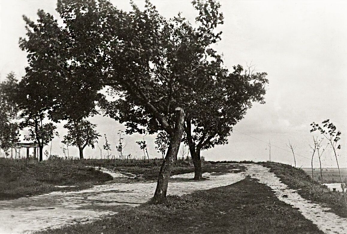 На Валу не було гармат: яким Чернігів був у 40-х. Фото