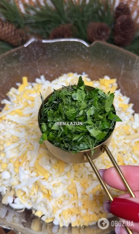 Смачний буряковий салат із часником та сиром: чим заправити