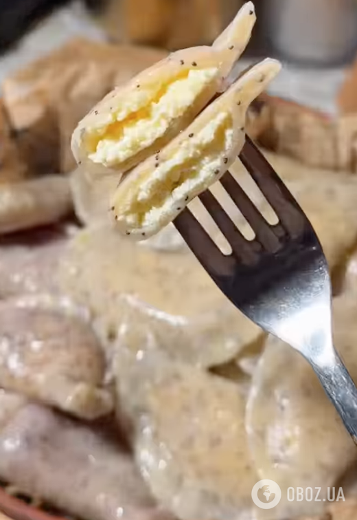 Смачні макові вареники з сиром і вишнями: рецепт вдалого заварного тіста