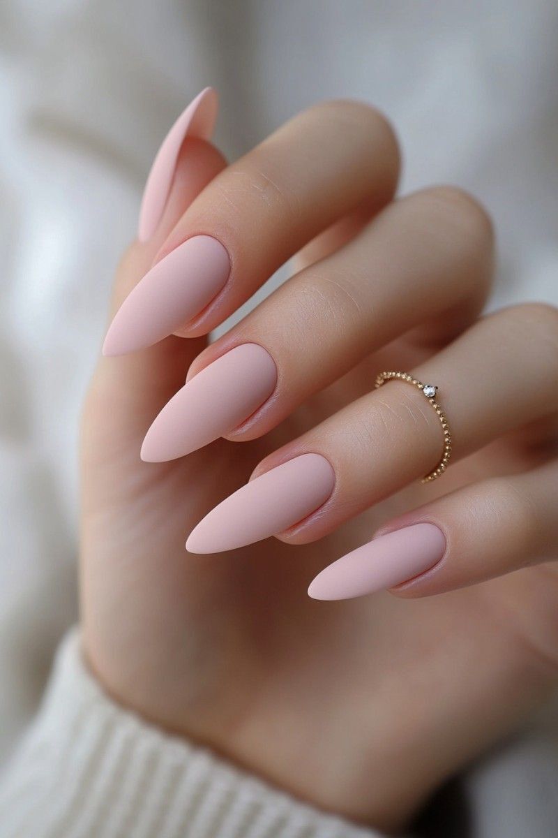 Вечная классика: какой маникюр подойдет на любое событие. Фото