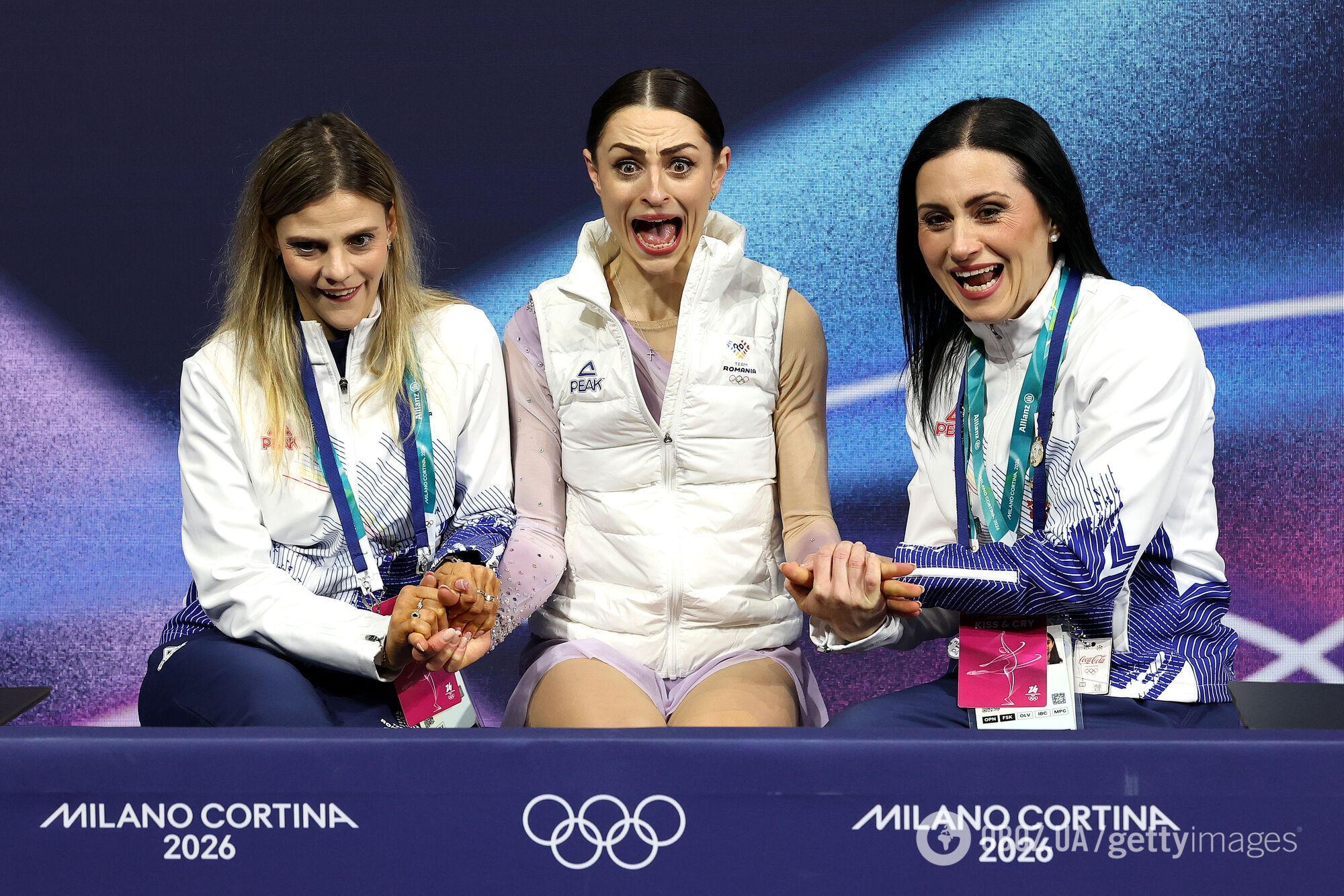 Румынская фигуристка стала в эфире кричать и плакать, узнав оценку за выступление на Олимпиаде-2026. Видео