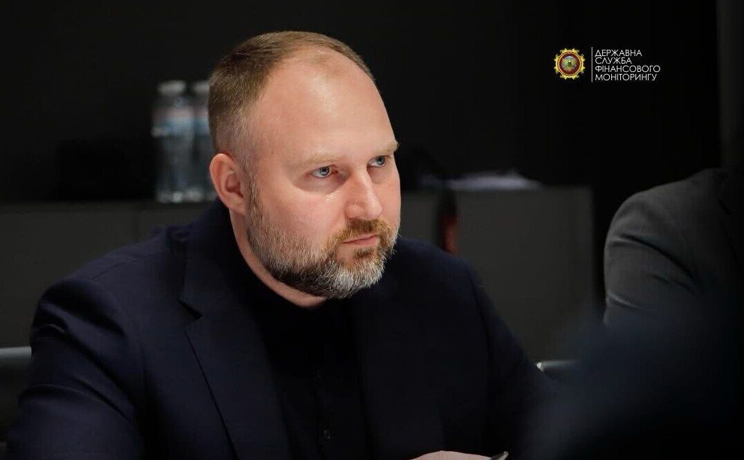 Между Парижем и Танзанией: глава Госфинмониторинга Пронин за год в должности провел более 70 дней за границей. Видео