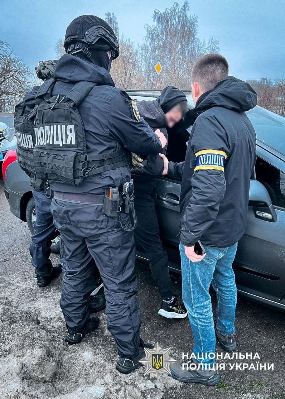 Вилучено "товар" вартістю  400 млн грн: в Україні викрили масштабний наркобізнес, проведено сотні обшуків. Подробиці, фото та відео