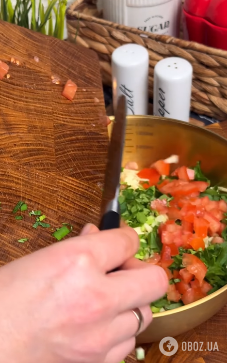 Соковиті рублені котлети з курки для обіду: як приготувати