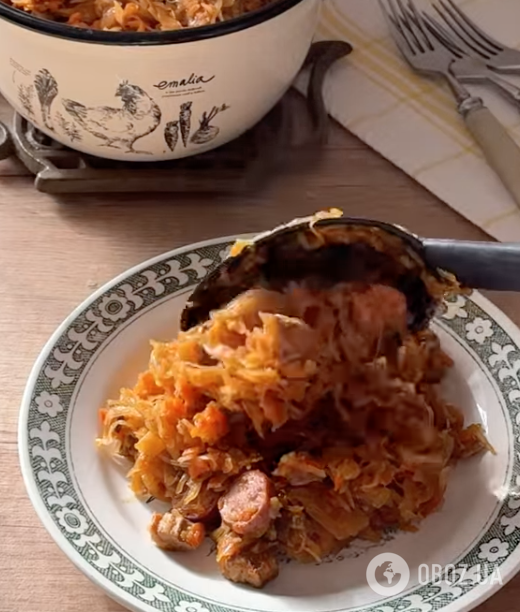 Тушкована капуста з оригінальним інгредієнтом: найпростіший рецепт