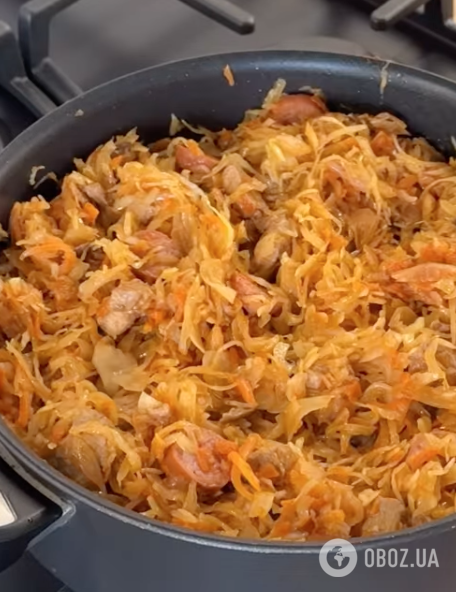 Тушкована капуста з оригінальним інгредієнтом: найпростіший рецепт