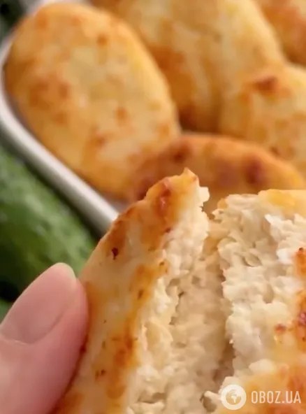 Сочные куриные котлеты с сыром и вареными яйцами: делимся рецептом оригинального блюда
