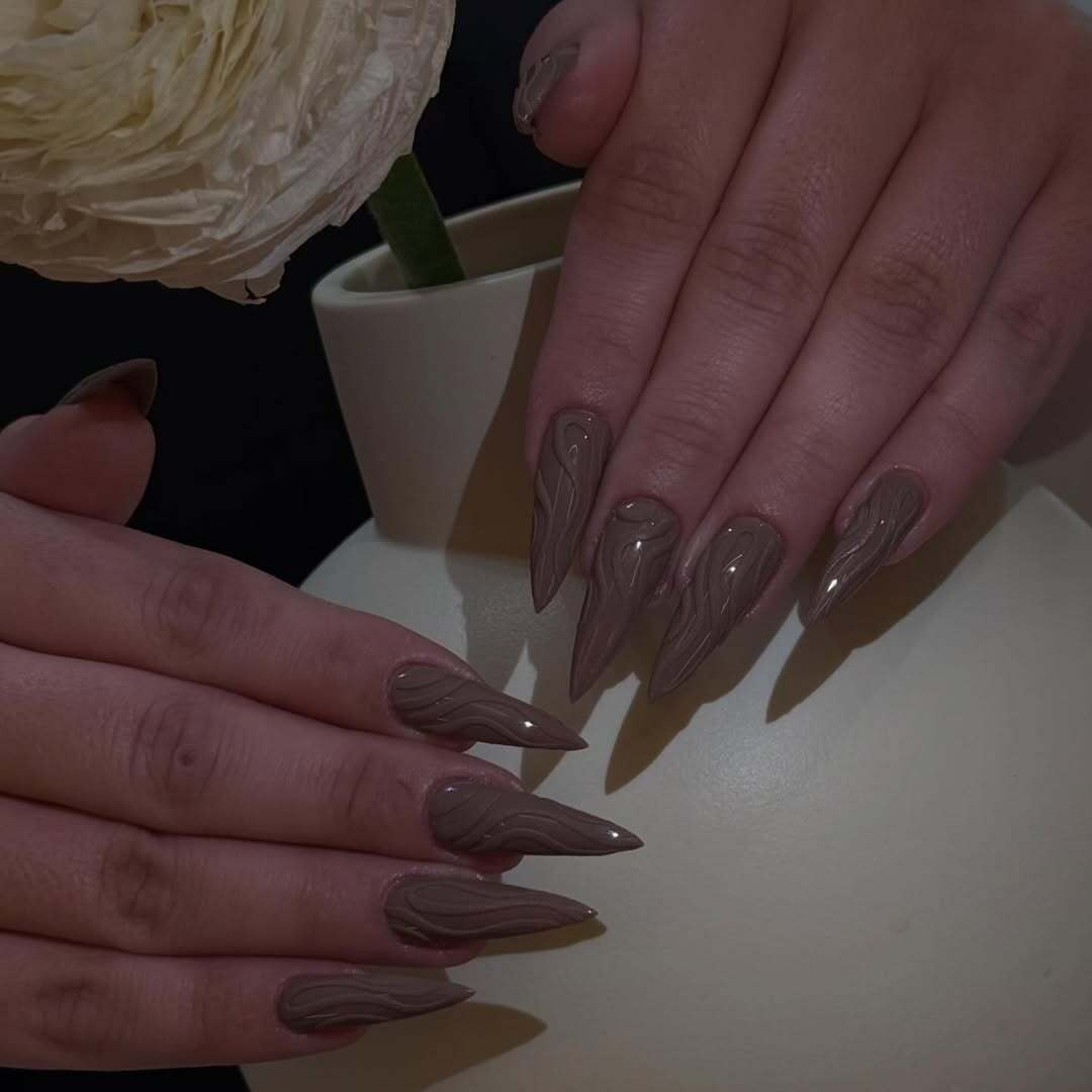 Вечная классика: какой маникюр подойдет на любое событие. Фото