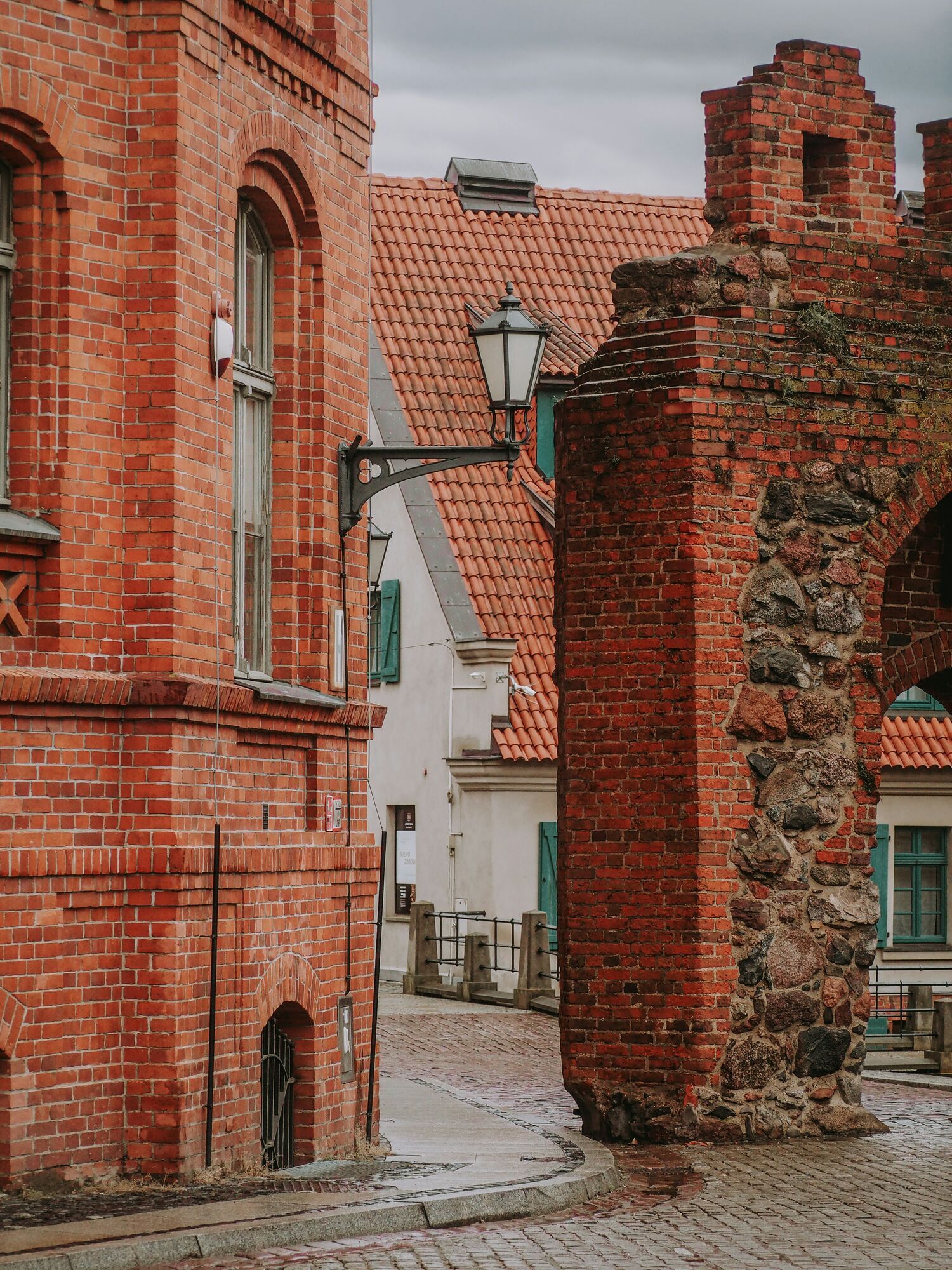 Сказочный город, не испорченный туризмом: куда поехать в Польше