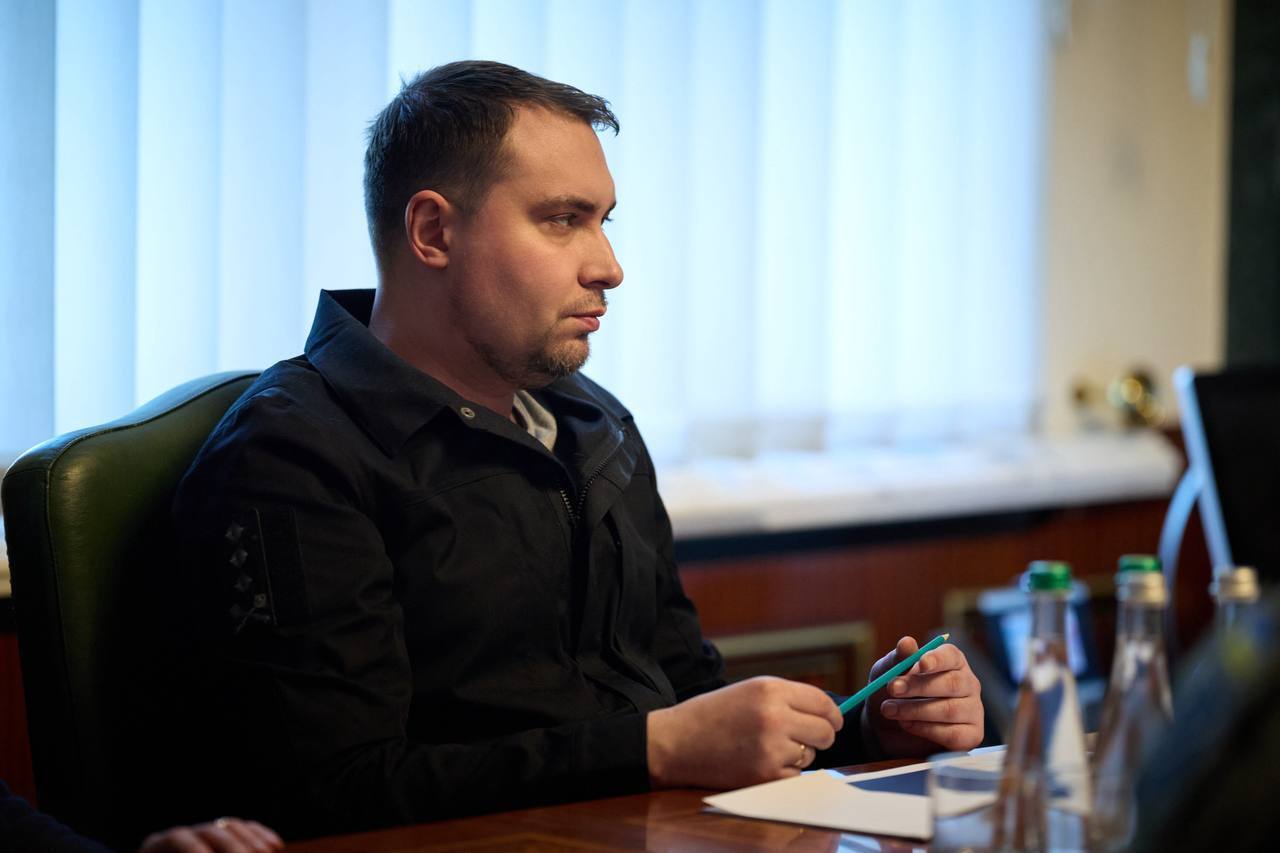 "Війну треба завершувати": Зеленський провів нараду з переговорною командою перед новим раундом тристоронніх зустрічей