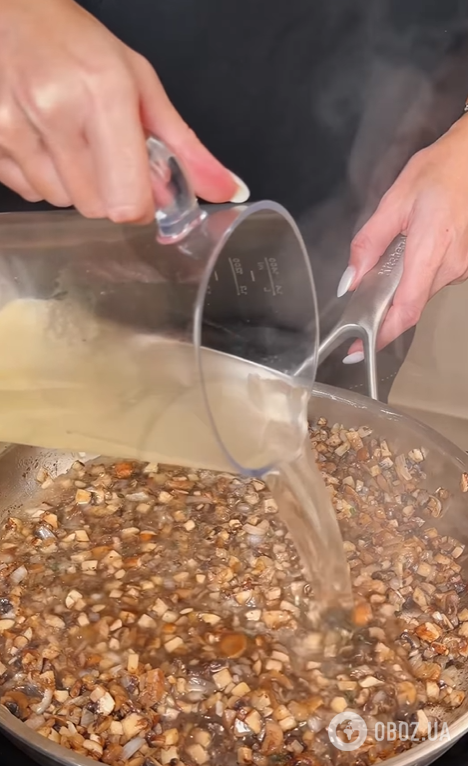 Соковиті котлети в грибному соусі на вечерю: підійдуть до будь-якого гарніру