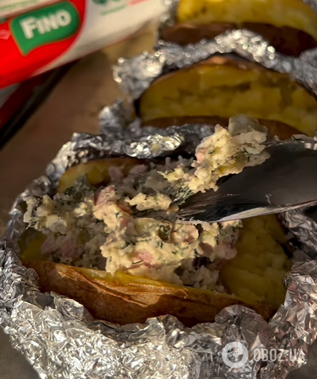 Запеченный картофель в кожуре с беконом и сыром: делимся трендовым рецептом