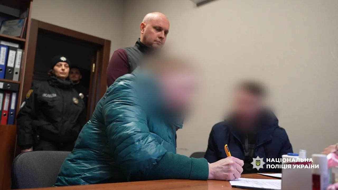 Продавали за границу для усыновления: в Одессе разоблачили группировку "торговцев" украинскими детьми. Фото и видео