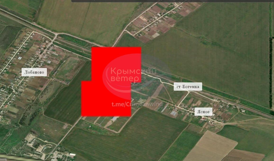 Під окупованим Джанкоєм після атаки БПЛА сталась потужна пожежа. Супутникові фото